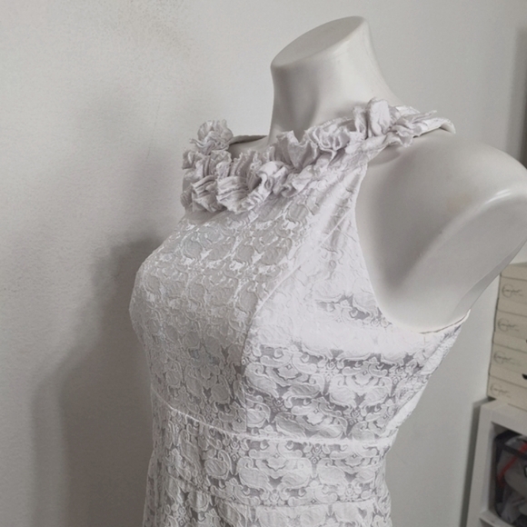 Maggy London White Lace Ruffle Neck Romantic Bridal Sheath Midi Dress Size 8 - Picture 11 of 14